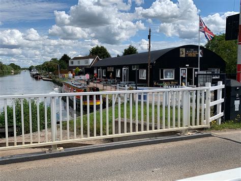 tudor inn|tudor inn slimbridge.